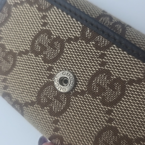 Gucci Brown & Tan Signiture GG Mono 6 Keyring Holder (EUC)(COA)✨️🖤✨️ - Picture 3 of 12